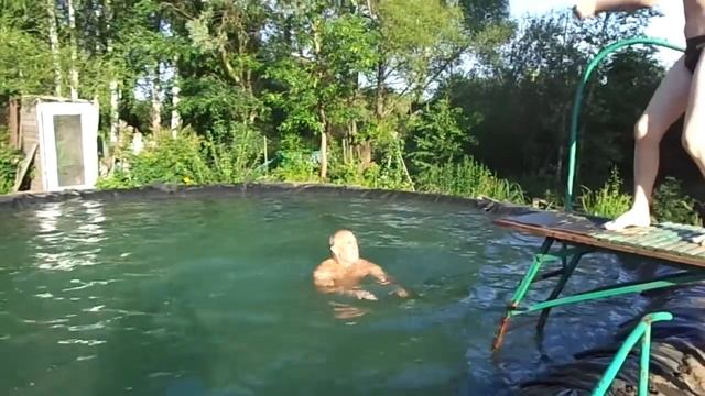 трио в бассейне на даче смотреть онлайн