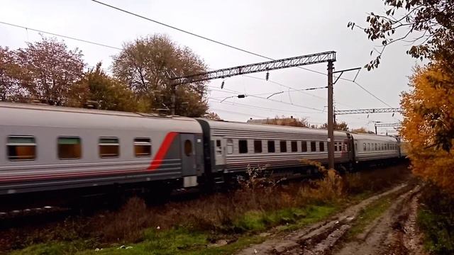 ЭП20-065 со скорым поездом №91 "Таврия" Севастополь - Москва смотреть онлайн