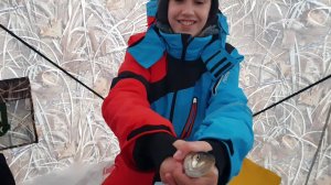 Зимняя рыбалка на Камчатке. Удивительное озеро Калыгирь - ловим корюшку !