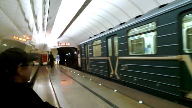 81-717 на станции Марьина Роща смотреть онлайн