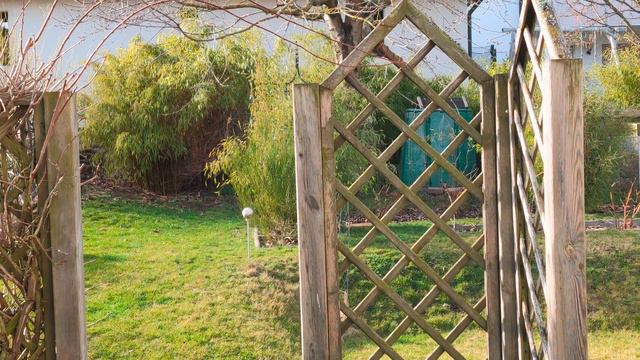 Xiaomi Mi 9 Review: It's awesome! (English) смотреть онлайн