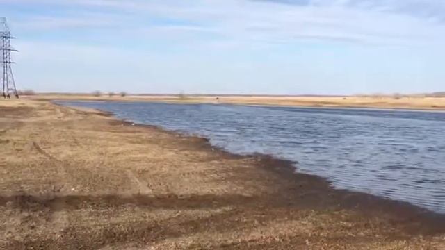 Снегоходы по воде в Стрежевом смотреть онлайн