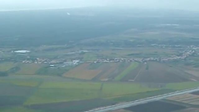 Landing PISA airport смотреть онлайн