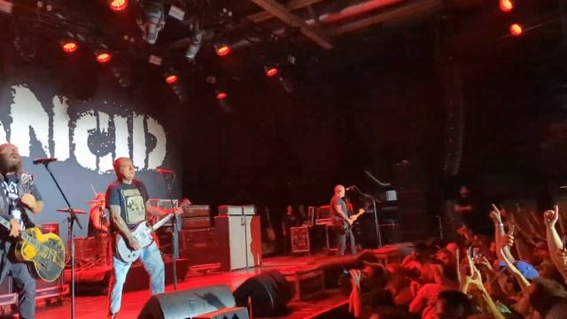 Rancid - Roots radicals 12.06.2023 Berlin смотреть онлайн