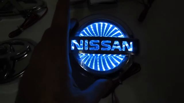 Подсветка логотипа авто 3D смотреть онлайн