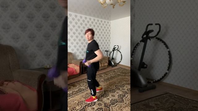 Пахирко Надежда|| плюс силовые на трицепсы||хватило на 3500 шагов смотреть онлайн