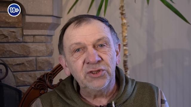 Анекдот про чаепитие, старую деву и блондинку в Вегасе смотреть онлайн