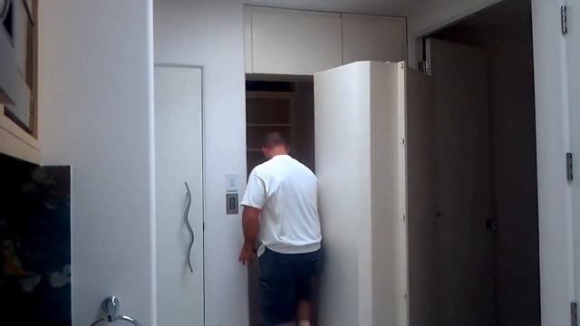 Современные потайные двери смотреть онлайн