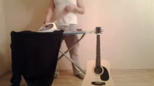 Рубашка, гитара, утюг смотреть онлайн