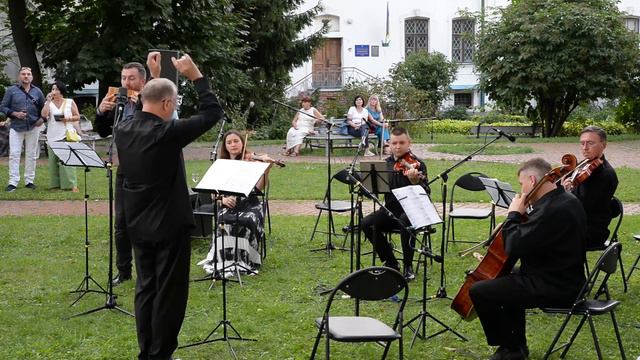 Volodymyr Runchak - “Good afternoon Mr. Dubovyk!” for pan flute and string quartet смотреть онлайн
