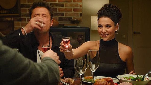 Неприличные гости (2024) смотреть онлайн