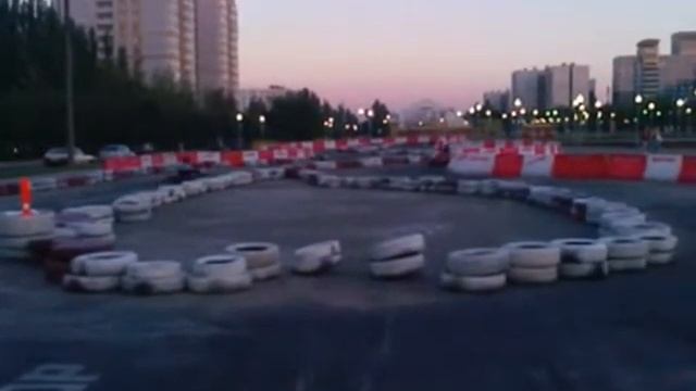 Женек Конев.Картинг у ТРЦ