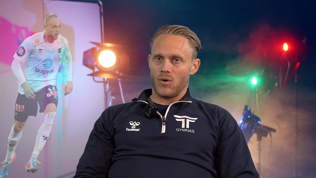 Fredrik Nordkvelle snakker om cupkampen Urædd - Odd смотреть онлайн