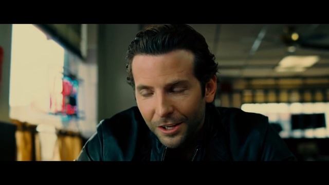 Limitless (2011) : Eddie becomes a stock market trader смотреть онлайн
