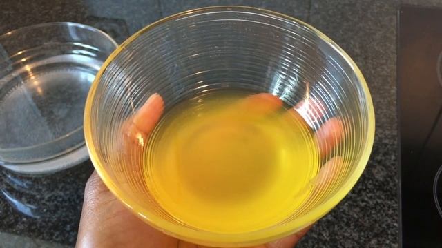 Lighten Complexion & Clear Dark Spots With Orange Peel Face & Body Lotion смотреть онлайн