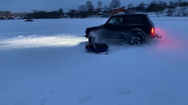 NIVA / Audi A6 дрифт на Барских прудах #niva #nivaurban #niva4x4 #drift #дрифт #аудиа6  #audi