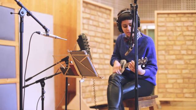 Julia Smiles - My Eyes (From The Live Sessions @ Dobrolet Studio)