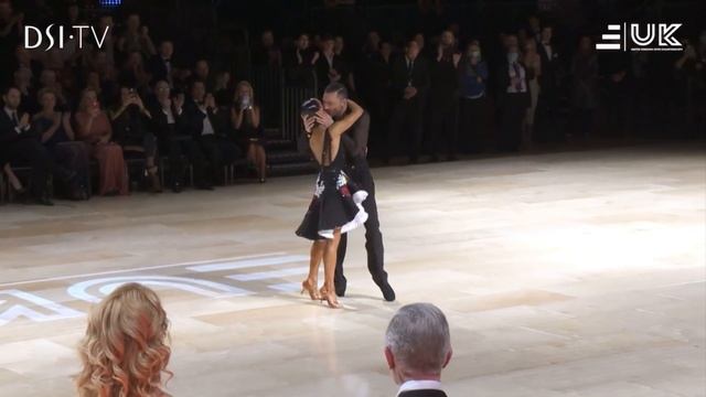 UK Open Championships 2022 | Professional Latin | Prize Ceremony | Courtesy of DSI TV смотреть онлайн