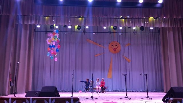 Мы сидели на сиделке, искорки смотреть онлайн