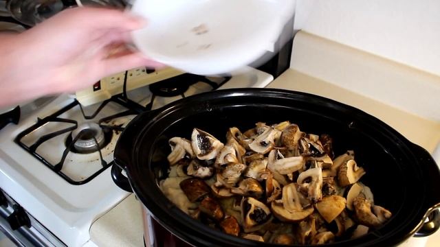 Easy Chicken Crock-Pot Slow Cooker Recipe~Chicken Thighs In Cream Of Mushroom Soup