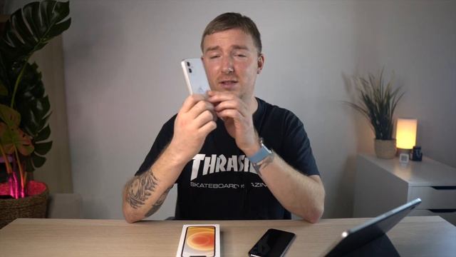 iPhone 12, Распаковка и первое впечатление смотреть онлайн