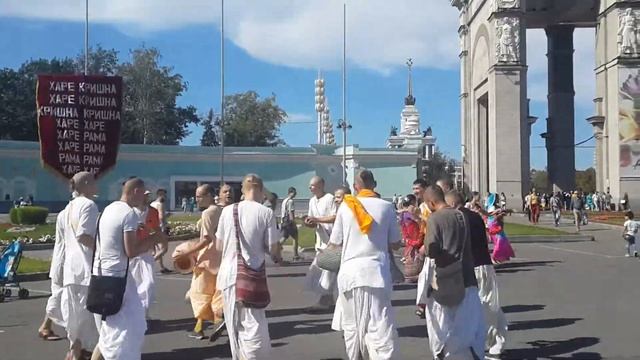 Танцы кришнаитов. смотреть онлайн