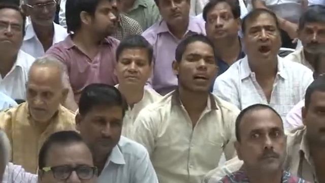 सारे जहाँ के मालिक तेरा ही आसरा है "Saare Jahan Ke Malik Tera Hi Aasara Hai " Rajan Jee Maharaj смотреть онлайн