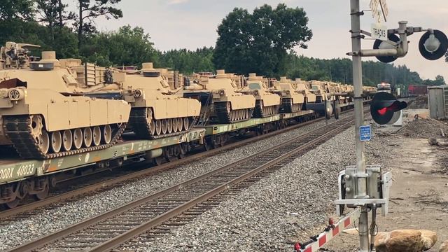 транспортировка танков Абрамс М1А2 по железной дороге смотреть онлайн