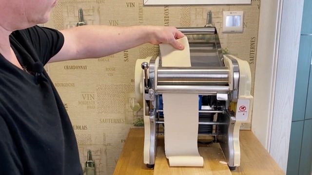 ГЛЯНЦЕВЫЕ ХИНКАЛИ С СЫРОМ/Khinkali with cheese смотреть онлайн