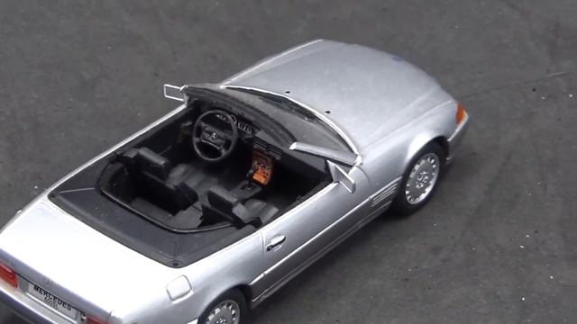 Mercedes-Benz 500SL (1990) silver [1:43] ixo смотреть онлайн