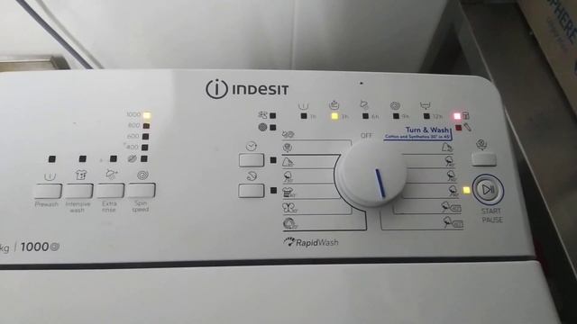 INDESIT BTW A61053 Машинке меньше месяца, не включается и св... смотреть онлайн