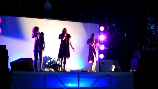 АвантажЪ - Музыка-река 010716 Вечер ресторанный дворик смотреть онлайн