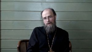 Как здороваться со священником и как с мирянином?