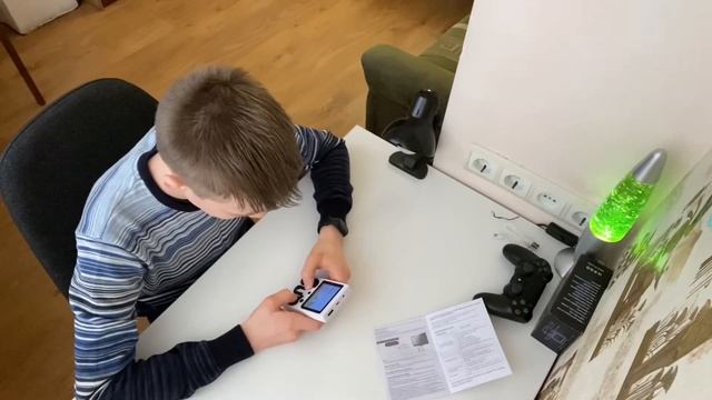 Распаковка игровой приставки Sup Game Box Plus смотреть онлайн