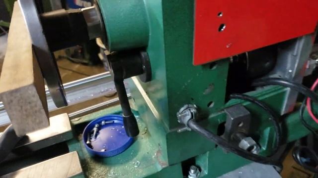 No Ball Screws,  X Axis Lead Nut Blocks