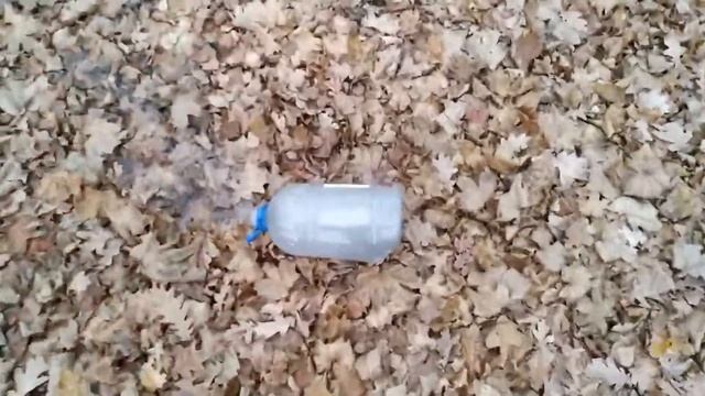 Проверяю На Прочность Петардами Баклашку С Водой смотреть онлайн