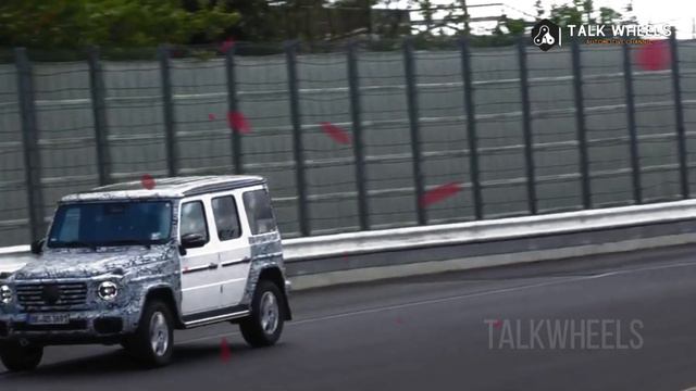 REDESIGNED !! The NEW 2024 Mercedes-Benz G-Class All You Need To Know смотреть онлайн
