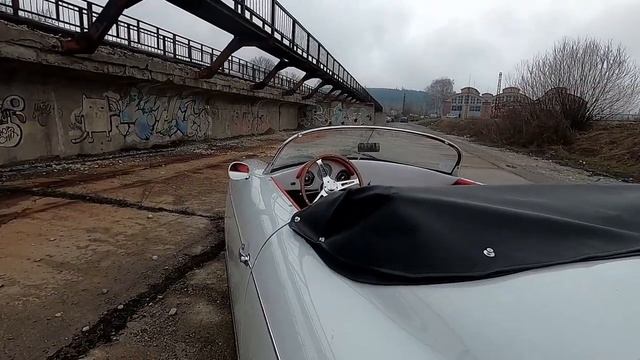 PORSCHE 356 Speedster смотреть онлайн