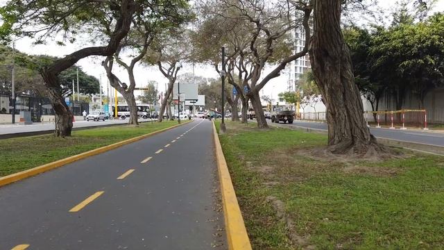 [Av. SALAVERRY] Virtual Tour | Lima-Perú | November 2021 смотреть онлайн