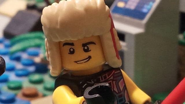 Лего Приколы анимация Сидит Лось на рельсах !!! смотреть онлайн