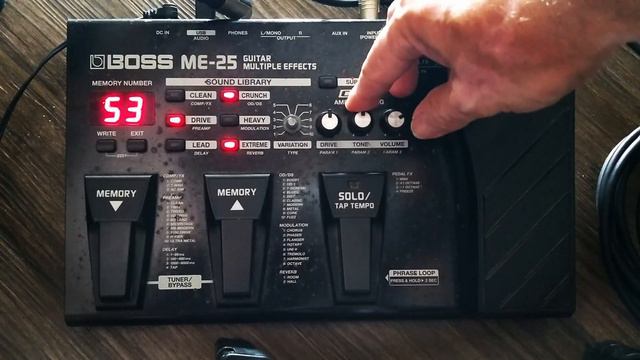 Fender Bassman na ME-25 com Rogério Carvalho смотреть онлайн