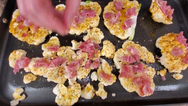 Стейк из цветной капусты с беконом и сыром | Цветная капуста на гриле | Цветная капуста в духовке смотреть онлайн