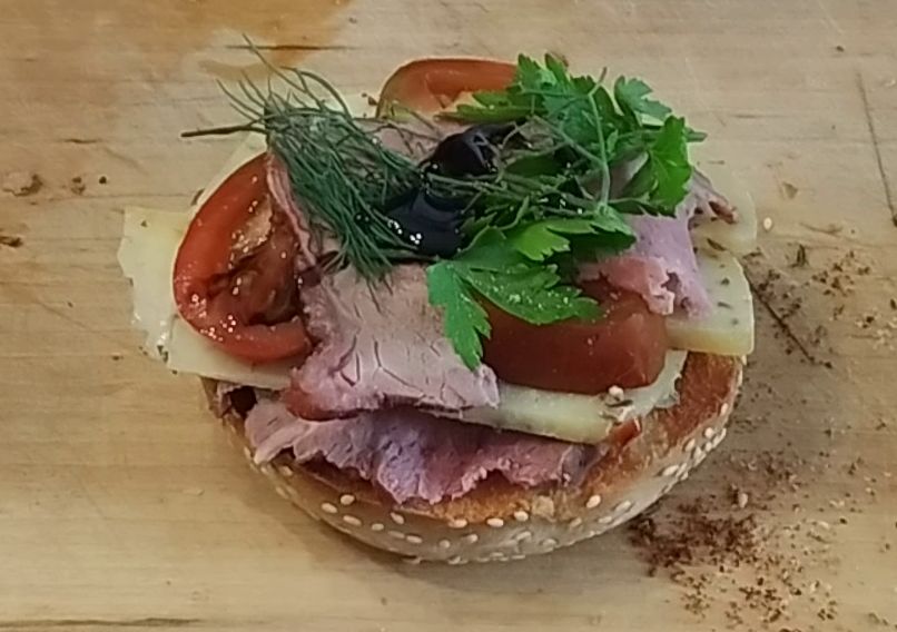 Бургер с говядиной. смотреть онлайн