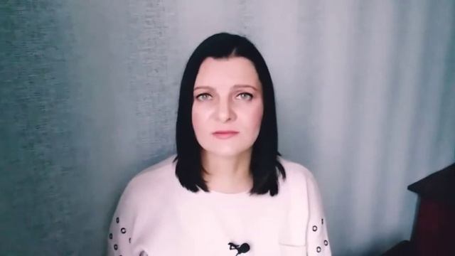 Стихотворение " А любить можно даже не видясь..." смотреть онлайн