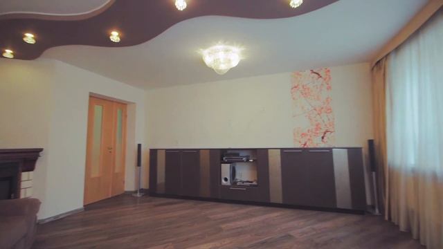 Продам 3 х-комнатную квартиру с интересной и функциональной планировкой! смотреть онлайн