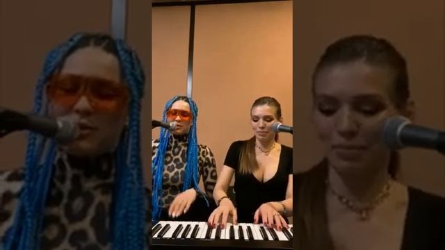 MARUV - Онлайн концерт (с Люсей Чеботиной)