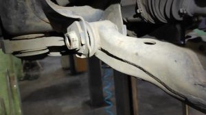 Замена передних амортизаторов Прадо LC150