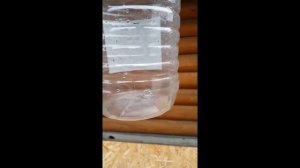 Самая простая поилка для бройлеров,из пластиковой бутылки ,своими руками.