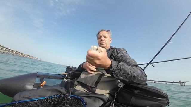 О ловле с рыбацкого плотика, крупный сибас, ставрида, дорада и голубые крабы. смотреть онлайн