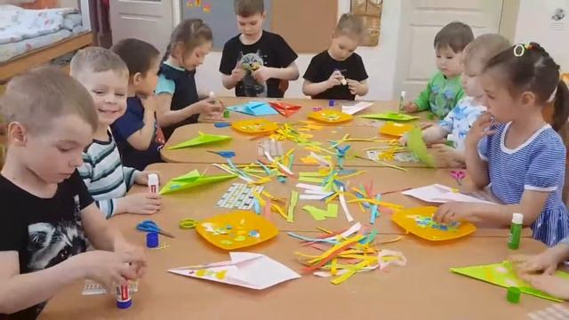 Один день в детском саду. Воздушный змей. смотреть онлайн